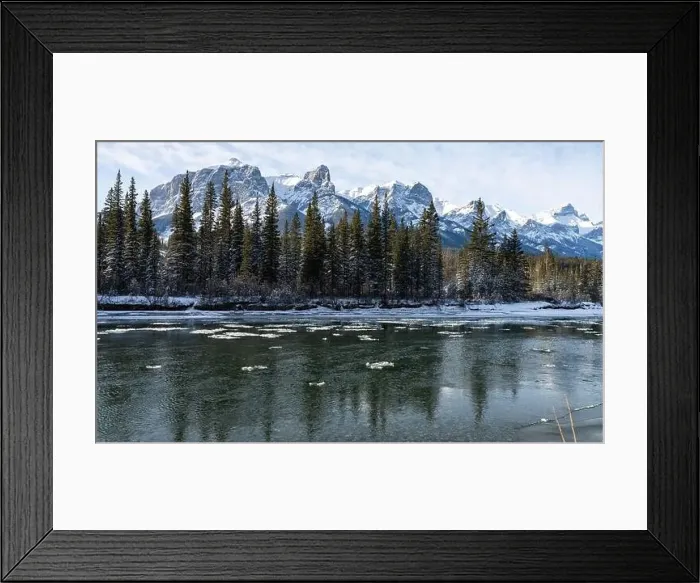 Framed Print : Canadian Rockies beautiful scenery in winter Framed Print : Canadian Rockies beautiful scenery in winter