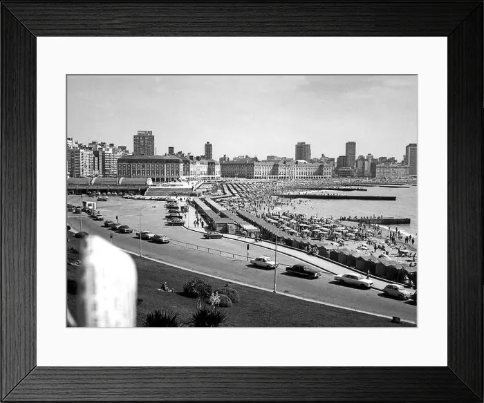 Framed Print : ARG 258B Mar Del Plata Argentina 1973 casino and beach scene with lots of cars Framed Print : ARG 258B Mar Del Plata Argentina 1973 casino and beach scene with lots of cars
