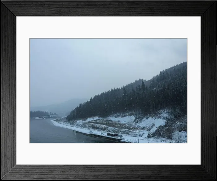 Framed Print : Lake in Ukrainian Carpathian mountains in snowy day Framed Print : Lake in Ukrainian Carpathian mountains in snowy day