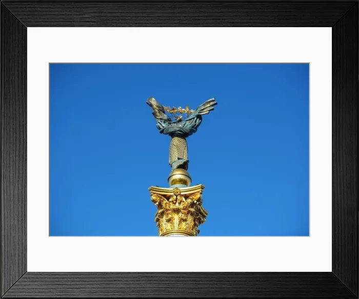 Framed Print : Kyiv, Ukraine - October 6, 2021: Independence Monument in Kyiv. View from drone