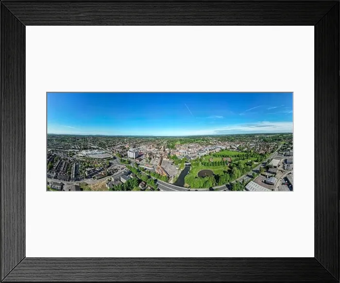 Framed Print : Wide Angle Aerial view of Newbury Town from the Victoria Park facing West Framed Print : Wide Angle Aerial view of Newbury Town from the Victoria Park facing West