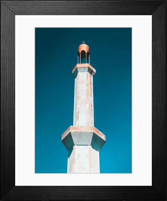 Framed Print : View of the mosque on the abandoned island of kandholhudhoo in the Maldives Framed Print : View of the mosque on the abandoned island of kandholhudhoo in the Maldives