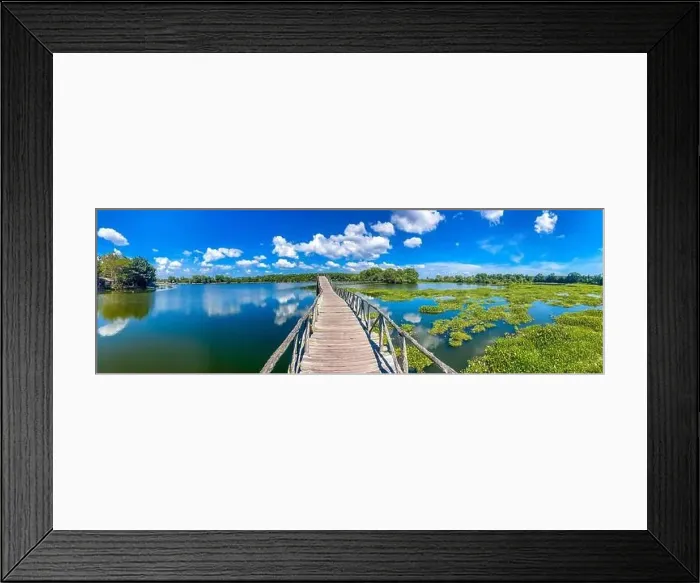 Framed Print : Running Bull Beach or Hat Thung Wua Laen in Chumphon, Thailand Framed Print : Running Bull Beach or Hat Thung Wua Laen in Chumphon, Thailand
