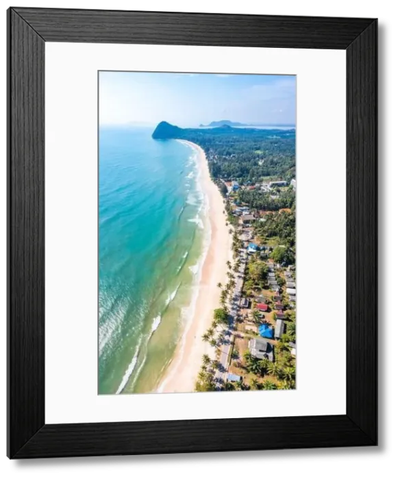 Framed Print : Running Bull Beach or Hat Thung Wua Laen in Chumphon, Thailand