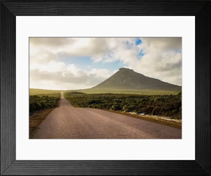 Framed Print : An amazing sunsent and road to Frenchmans peak in Cape Le Grand National Park, Esperance, Western Australia Framed Print : An amazing sunsent and road to Frenchmans peak in Cape Le Grand National Park, Esperance, Western Australia