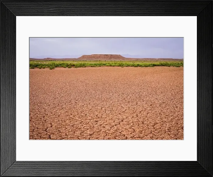 Framed Print : Desert. Aerial view of a beautiful cracks in the ground. texture, deep crack. Effects of heat and drought Framed Print : Desert. Aerial view of a beautiful cracks in the ground. texture, deep crack. Effects of heat and drought