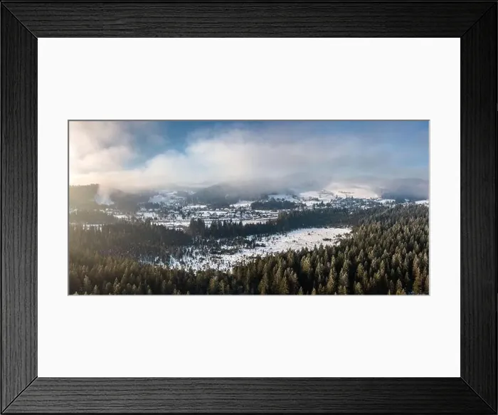 Framed Print : Snow-covered landscape at Christmas time in Hinterzarten in the Upper Black Forest, Germany