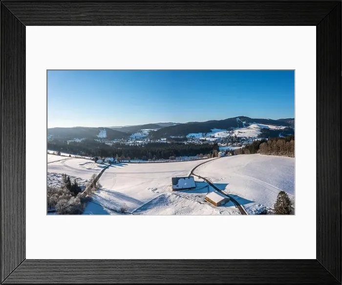 Framed Print : Snow-covered landscape at Christmas time in Hinterzarten in the Upper Black Forest, Germany Framed Print : Snow-covered landscape at Christmas time in Hinterzarten in the Upper Black Forest, Germany
