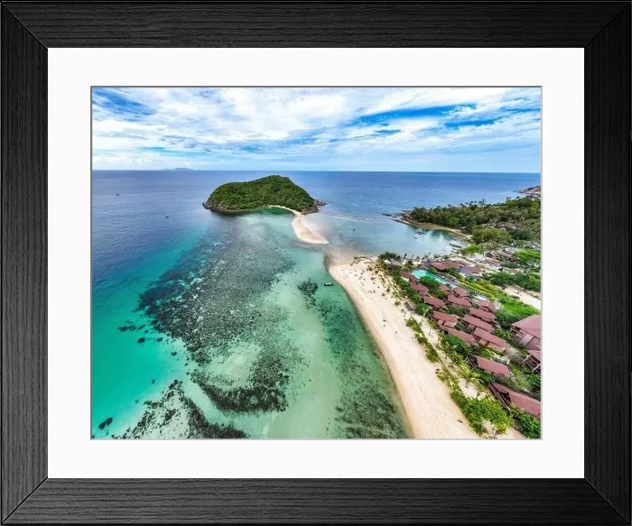 Framed Print : Aerial view of Mae Haad beach in koh Phangan, Surat Thani, Thailand Framed Print : Aerial view of Mae Haad beach in koh Phangan, Surat Thani, Thailand