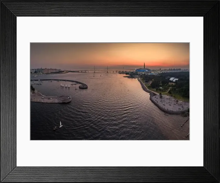Framed Print : Russia, St. Petersburg, 17 August 2022: A picturesque sunset over the sights Framed Print : Russia, St. Petersburg, 17 August 2022: A picturesque sunset over the sights