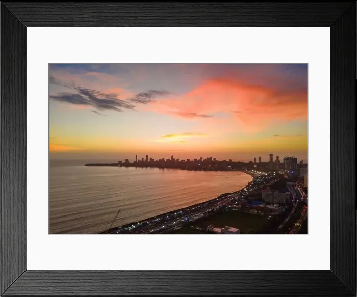 Framed Print : Evening sunset at Marine Drive, Chowpatty - Mumbai Framed Print : Evening sunset at Marine Drive, Chowpatty - Mumbai