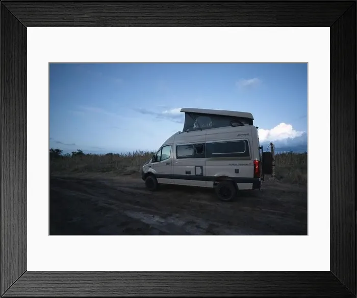 Framed Print : Sardinien Landschaft und Meer Framed Print : Sardinien Landschaft und Meer