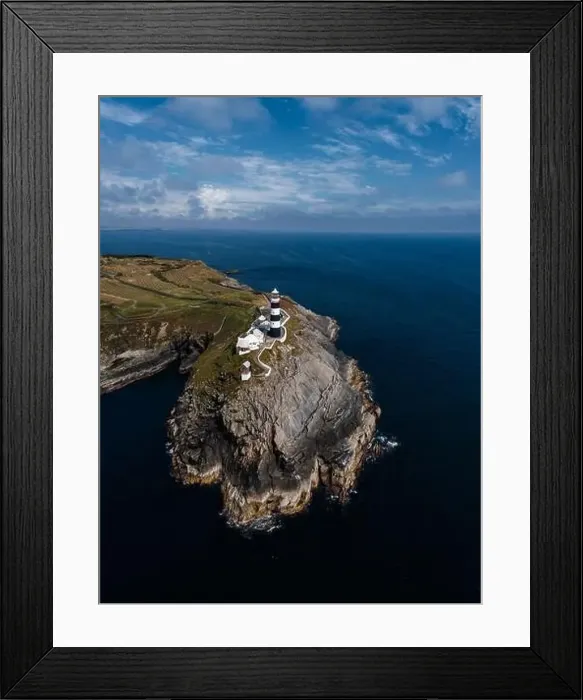 Framed Print : A vertical view of the lighthouse and the Old Head of Kinsale in County Cork of western Ireland Framed Print : A vertical view of the lighthouse and the Old Head of Kinsale in County Cork of western Ireland