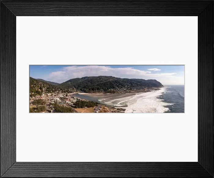 Framed Print : The town of Yachats at the central Oregon Coast Framed Print : The town of Yachats at the central Oregon Coast
