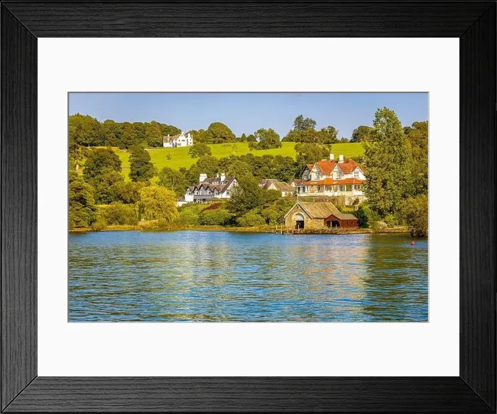 Framed Print : Wendermere lake near Bowness-on-Windermere in Lake District, a region and national park in Cumbria in northwest England Framed Print : Wendermere lake near Bowness-on-Windermere in Lake District, a region and national park in Cumbria in northwest England