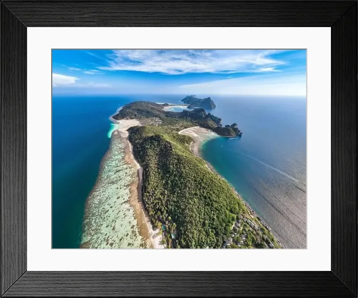 Framed Print : Aerial view of Loh Lana Bay at sunset in koh Phi Phi islands, Krabi, Thailand Framed Print : Aerial view of Loh Lana Bay at sunset in koh Phi Phi islands, Krabi, Thailand