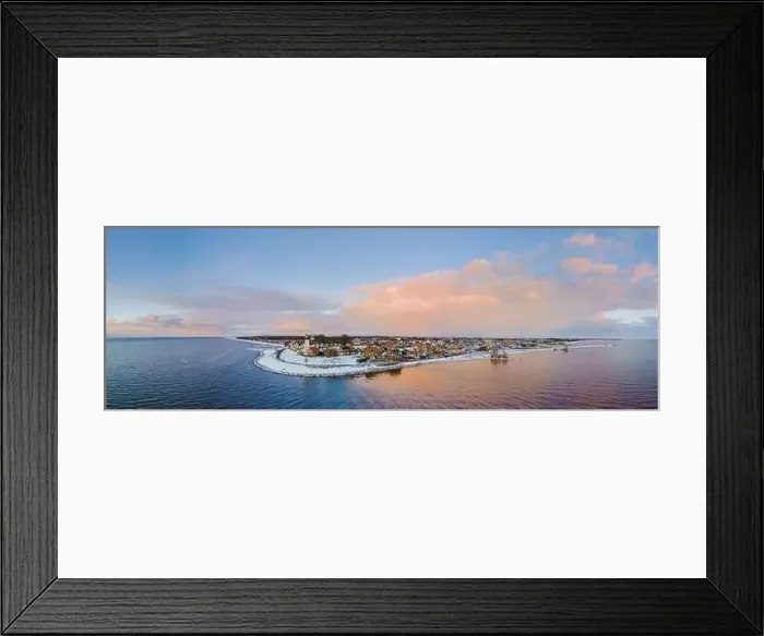 Framed Print : panoramic view of the Lighthouse of Urk during winter with snow landscape in the Netherlands Framed Print : panoramic view of the Lighthouse of Urk during winter with snow landscape in the Netherlands