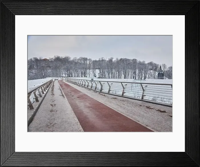 Framed Print : Pedestrian-bicycle bridge in Kiev in snowy weather Framed Print : Pedestrian-bicycle bridge in Kiev in snowy weather