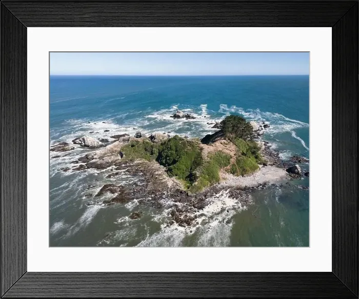 Framed Print : Aerial shot of the picturesque Isla Maiquillahue in the Pacific Ocean of Chile Framed Print : Aerial shot of the picturesque Isla Maiquillahue in the Pacific Ocean of Chile