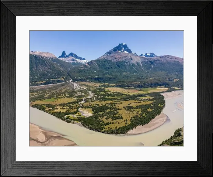 Framed Print : View from the viewpoint Mirador Rio Ibañez at the Carretera Austral in Patagonia, Chile Framed Print : View from the viewpoint Mirador Rio Ibañez at the Carretera Austral in Patagonia, Chile