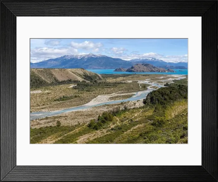 Framed Print : Turquoise creek flowing to the beautiful Lago General Carrera in southern Chile - Traveling the Carretera Austral Framed Print : Turquoise creek flowing to the beautiful Lago General Carrera in southern Chile - Traveling the Carretera Austral