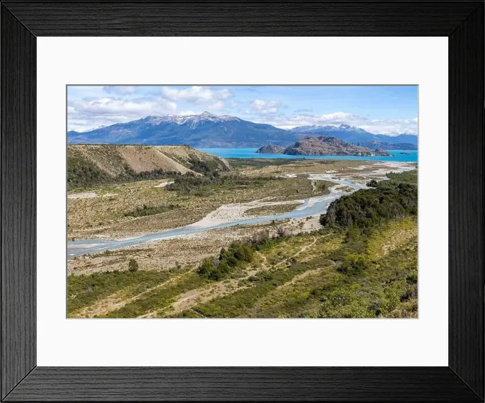 Framed Print : Turquoise creek flowing to the beautiful Lago General Carrera in southern Chile - Traveling the Carretera Austral Framed Print : Turquoise creek flowing to the beautiful Lago General Carrera in southern Chile - Traveling the Carretera Austral