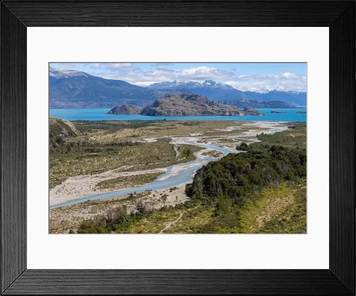 Framed Print : Turquoise creek flowing to the beautiful Lago General Carrera in southern Chile - Traveling the Carretera Austral Framed Print : Turquoise creek flowing to the beautiful Lago General Carrera in southern Chile - Traveling the Carretera Austral