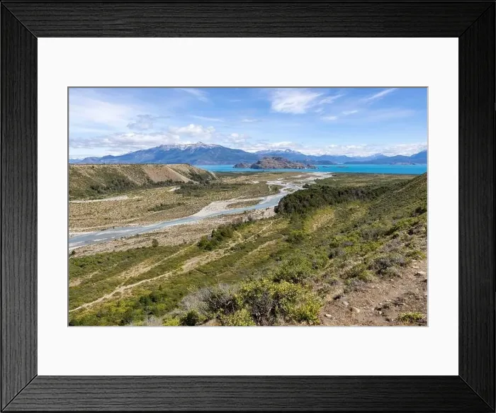Framed Print : Turquoise creek flowing to the beautiful Lago General Carrera in southern Chile - Traveling the Carretera Austral Framed Print : Turquoise creek flowing to the beautiful Lago General Carrera in southern Chile - Traveling the Carretera Austral
