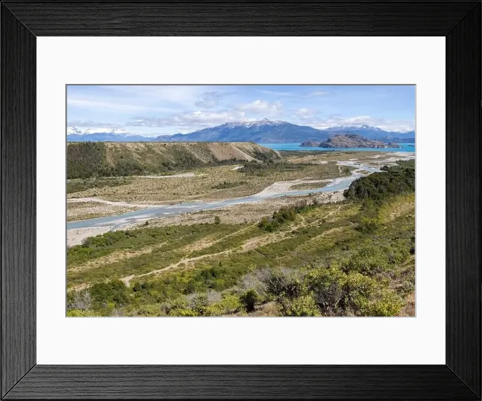 Framed Print : Turquoise creek flowing to the beautiful Lago General Carrera in southern Chile - Traveling the Carretera Austral Framed Print : Turquoise creek flowing to the beautiful Lago General Carrera in southern Chile - Traveling the Carretera Austral