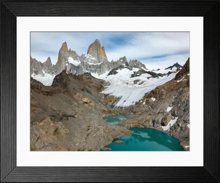 Framed Print : Aerial view of the stunning Laguna de los Tres with its turquoise waters surrounded by Mount Fitz Roy Framed Print : Aerial view of the stunning Laguna de los Tres with its turquoise waters surrounded by Mount Fitz Roy