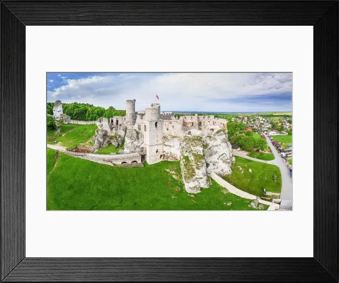 Framed Print : Trail of the Eagles Nests - Ogrodzieniec Castle in the village of Podzamcze Framed Print : Trail of the Eagles Nests - Ogrodzieniec Castle in the village of Podzamcze