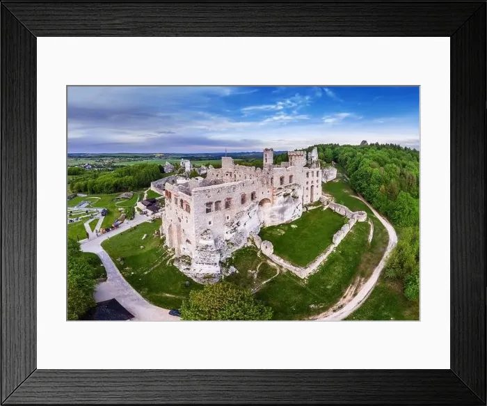 Framed Print : Trail of the Eagles Nests - Ogrodzieniec Castle in the village of Podzamcze Framed Print : Trail of the Eagles Nests - Ogrodzieniec Castle in the village of Podzamcze