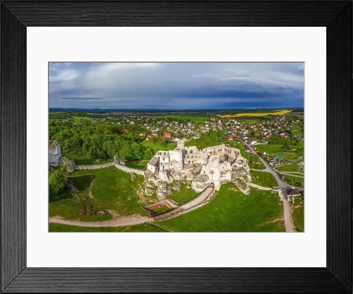 Framed Print : Trail of the Eagles Nests - Ogrodzieniec Castle in the village of Podzamcze Framed Print : Trail of the Eagles Nests - Ogrodzieniec Castle in the village of Podzamcze