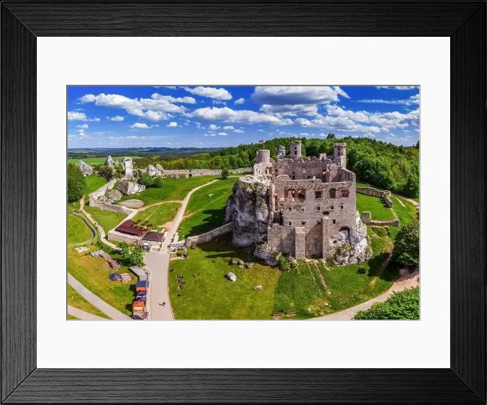 Framed Print : Trail of the Eagles Nests - Ogrodzieniec Castle in the village of Podzamcze Framed Print : Trail of the Eagles Nests - Ogrodzieniec Castle in the village of Podzamcze