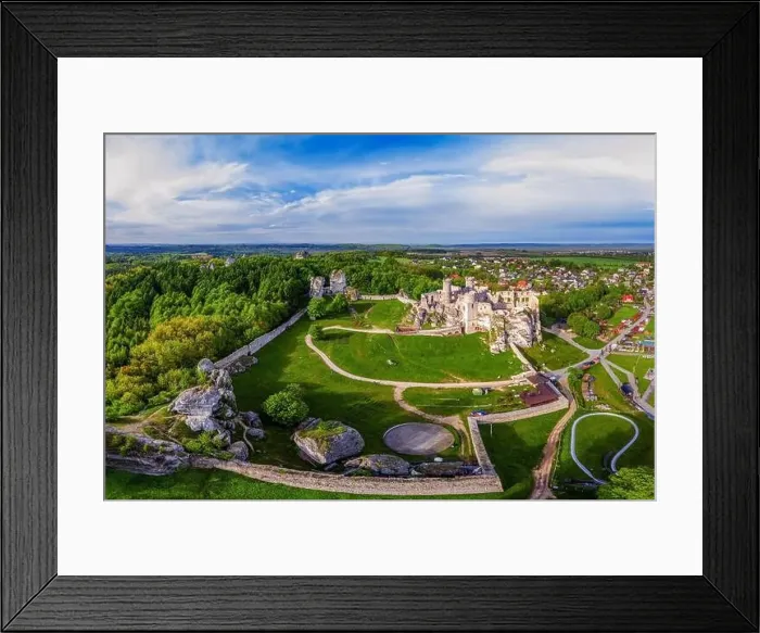 Framed Print : Trail of the Eagles Nests - Ogrodzieniec Castle in the village of Podzamcze