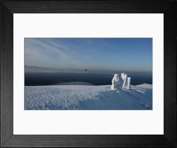 Framed Print : Bird's-eye view of the snowy mountains Framed Print : Bird's-eye view of the snowy mountains
