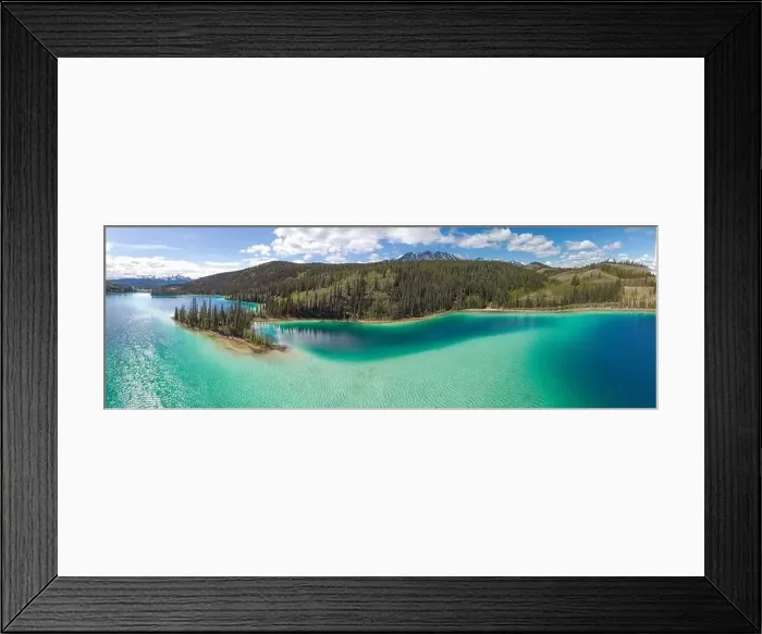 Framed Print : Stunning turquoise green lake in northern Canada Framed Print : Stunning turquoise green lake in northern Canada