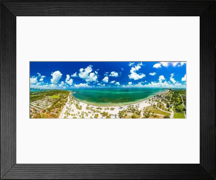 Framed Print : Beautiful Crandon Park beach in Key Biscayne in Miami, USA Framed Print : Beautiful Crandon Park beach in Key Biscayne in Miami, USA