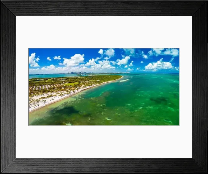 Framed Print : Beautiful Crandon Park beach in Key Biscayne in Miami, USA Framed Print : Beautiful Crandon Park beach in Key Biscayne in Miami, USA