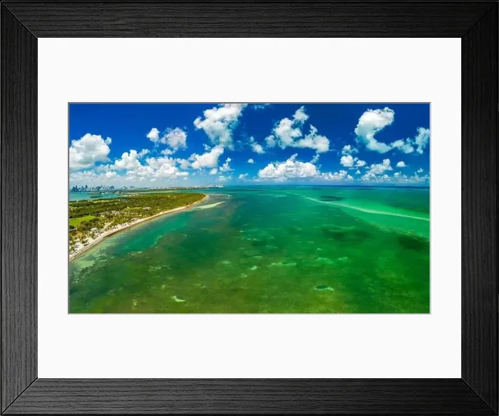 Framed Print : Beautiful Crandon Park beach in Key Biscayne in Miami, USA Framed Print : Beautiful Crandon Park beach in Key Biscayne in Miami, USA