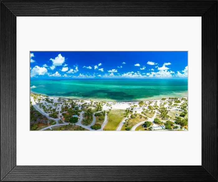Framed Print : Beautiful Crandon Park beach in Key Biscayne in Miami, USA Framed Print : Beautiful Crandon Park beach in Key Biscayne in Miami, USA