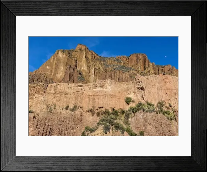 Framed Print : Exploring the beautiful Palca Canyon, a natural sight in the surroundings of La Paz, Bolivia - Traveling South America Framed Print : Exploring the beautiful Palca Canyon, a natural sight in the surroundings of La Paz, Bolivia - Traveling South America