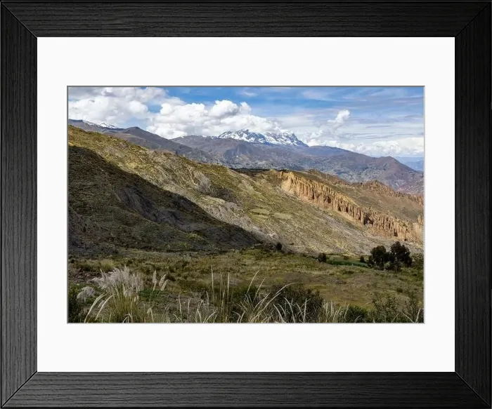 Framed Print : Exploring the beautiful Palca Canyon, a natural sight in the surroundings of La Paz, Bolivia - Traveling South America Framed Print : Exploring the beautiful Palca Canyon, a natural sight in the surroundings of La Paz, Bolivia - Traveling South America