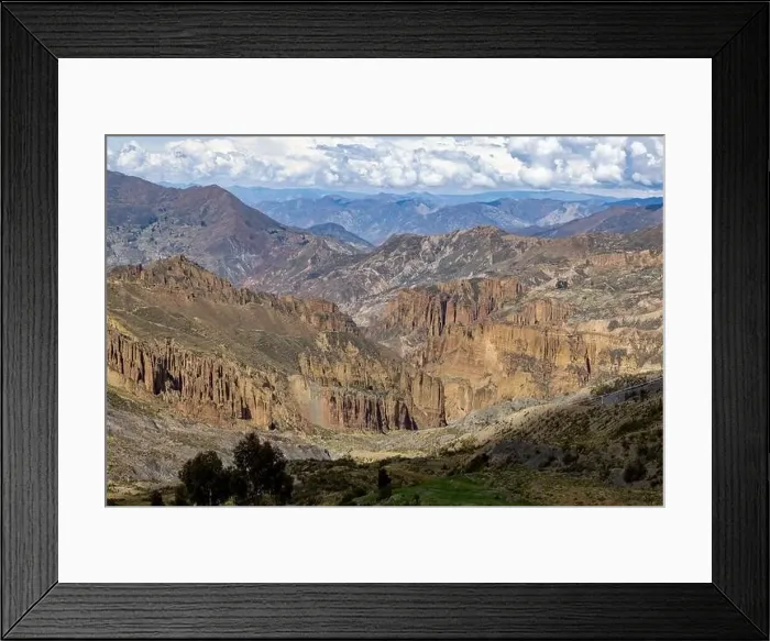 Framed Print : Exploring the beautiful Palca Canyon, a natural sight in the surroundings of La Paz, Bolivia - Traveling South America Framed Print : Exploring the beautiful Palca Canyon, a natural sight in the surroundings of La Paz, Bolivia - Traveling South America