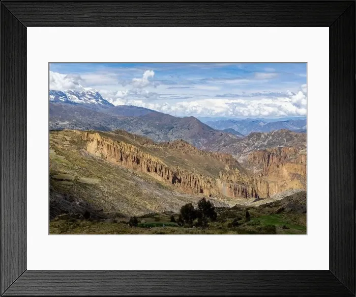 Framed Print : Exploring the beautiful Palca Canyon, a natural sight in the surroundings of La Paz, Bolivia - Traveling South America Framed Print : Exploring the beautiful Palca Canyon, a natural sight in the surroundings of La Paz, Bolivia - Traveling South America