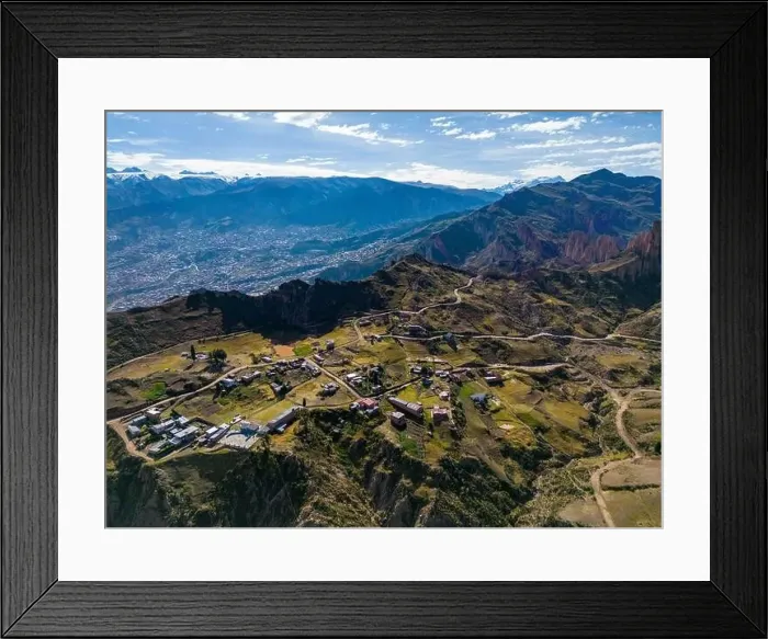 Framed Print : Aerial view from the impressive landmark Muela del Diablo down into the valley with the highest capital Framed Print : Aerial view from the impressive landmark Muela del Diablo down into the valley with the highest capital