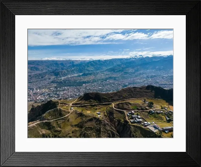 Framed Print : Aerial view from the impressive landmark Muela del Diablo down into the valley with the highest capital Framed Print : Aerial view from the impressive landmark Muela del Diablo down into the valley with the highest capital
