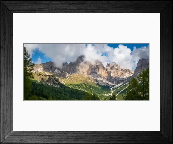 Framed Print : Panorama of a mountainous landscape in the Dolemites Framed Print : Panorama of a mountainous landscape in the Dolemites