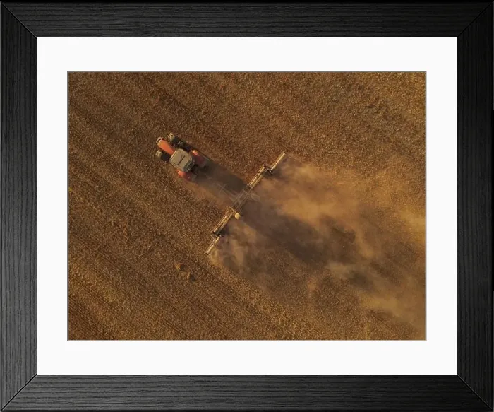 Framed Print : A Massey Ferguson Tractor, seen from above Framed Print : A Massey Ferguson Tractor, seen from above