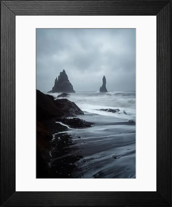 Framed Print : Black Sand Beach in Iceland. White waves crash onto the inky Icelandic shore Framed Print : Black Sand Beach in Iceland. White waves crash onto the inky Icelandic shore